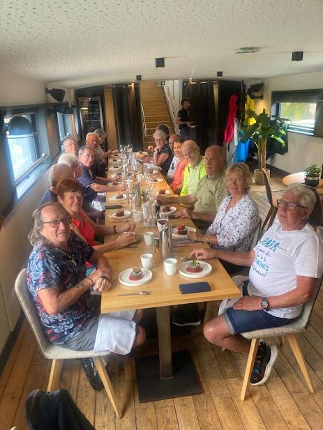 RESTAURANT PÉNICHE SUR LA CHARENTE