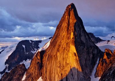 Canada bugaboos cri